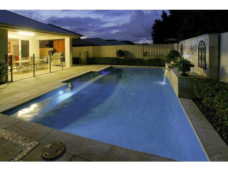 1 Skandia Court, Newport QLD 4020