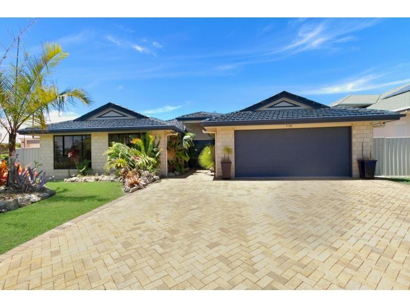 20 Mariner Court, Newport QLD 4020