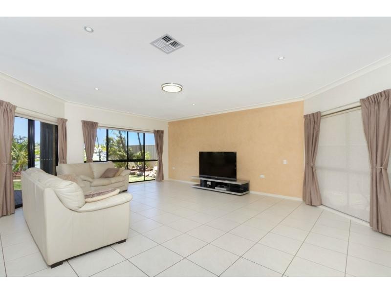 20 Mariner Court, Newport QLD 4020