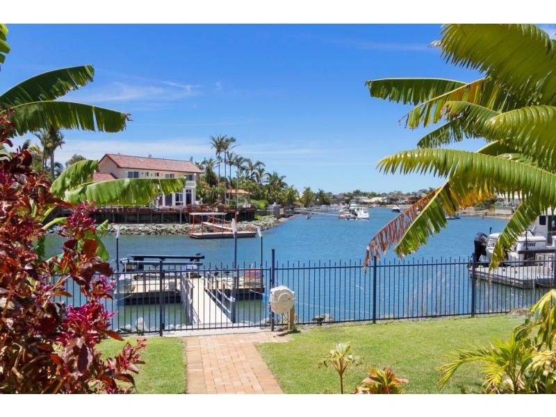 20 Mariner Court, Newport QLD 4020