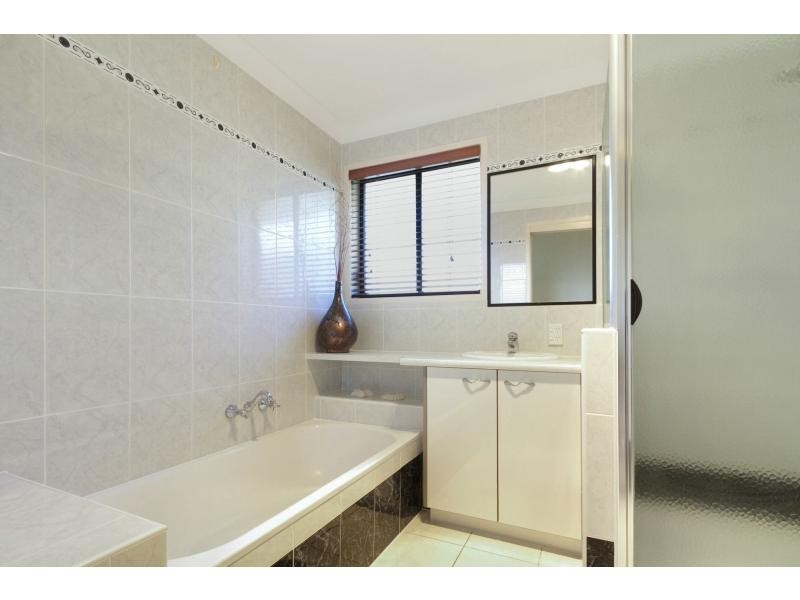 20 Mariner Court, Newport QLD 4020