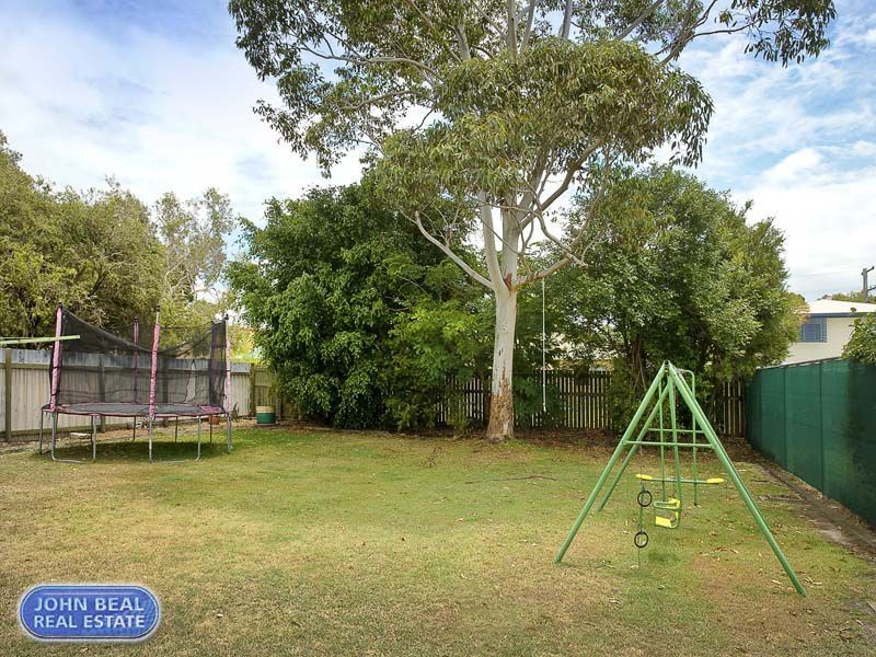 17 Longland Street, Redcliffe QLD 4020