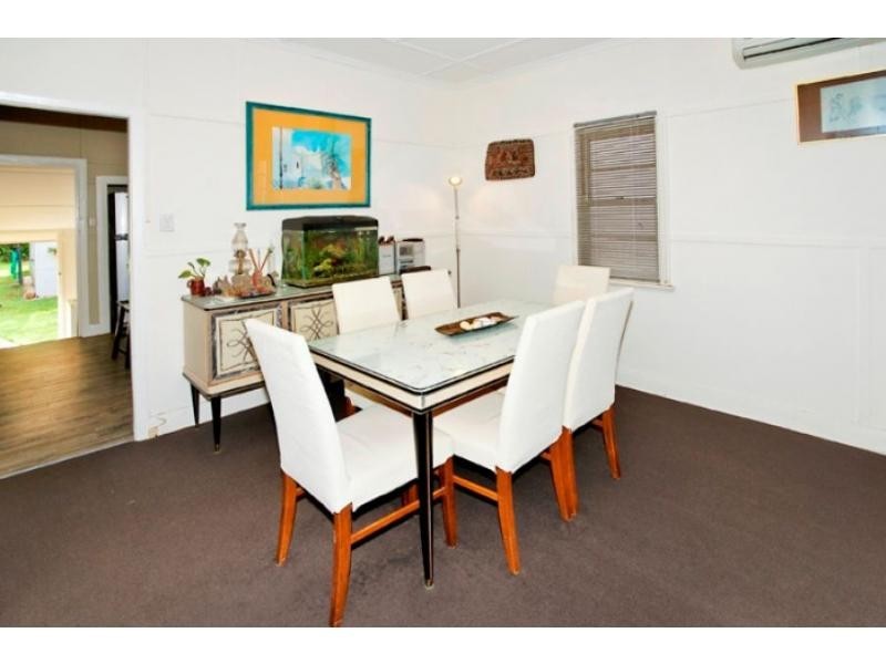 16 Campbell Street, Scarborough QLD 4020