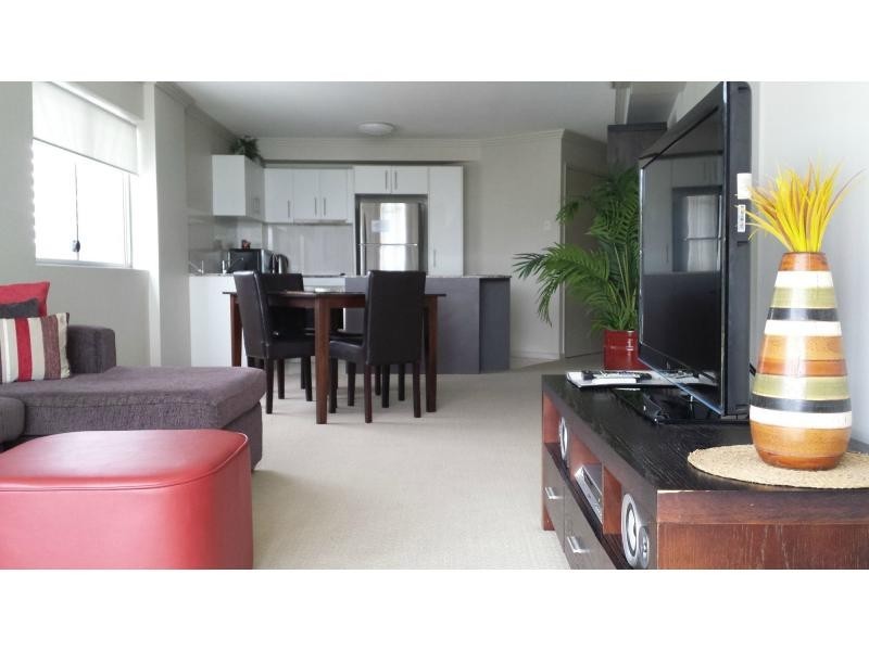 303/87-89 Landsborough Avenue, Scarborough QLD 4020