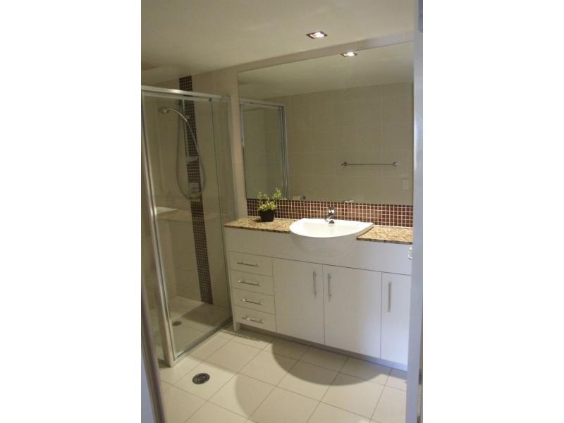 303/87-89 Landsborough Avenue, Scarborough QLD 4020