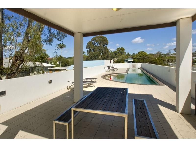 303/87-89 Landsborough Avenue, Scarborough QLD 4020