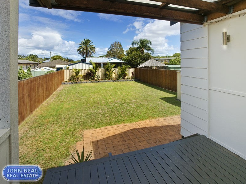 49 McLennan Street, Woody Point QLD 4019