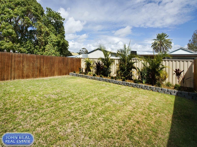 49 McLennan Street, Woody Point QLD 4019