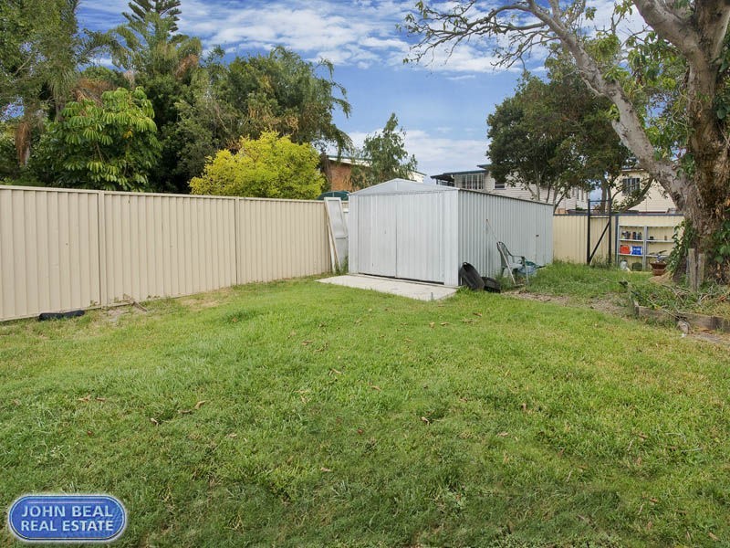 14 Inglis Street, Woody Point QLD 4019