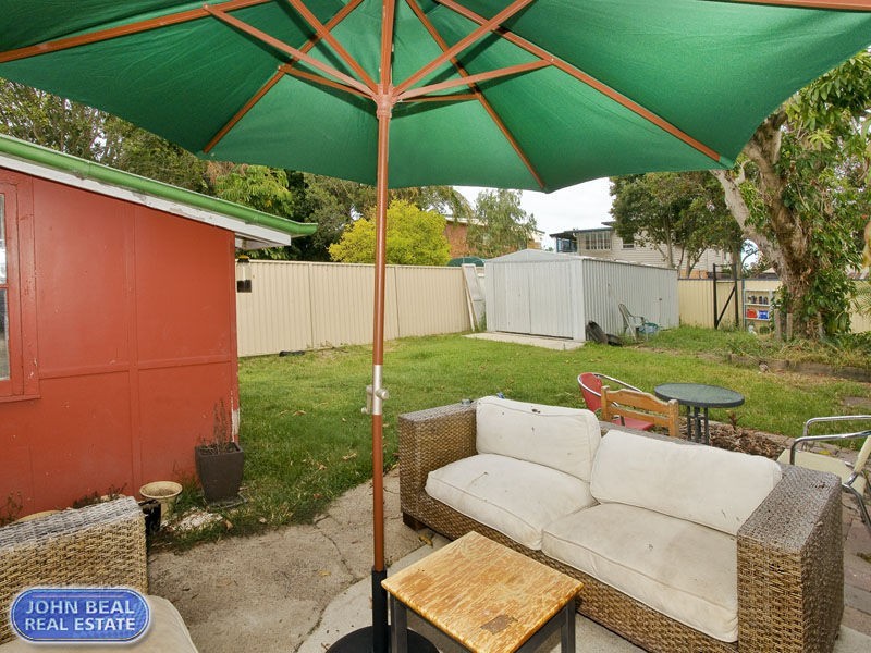 14 Inglis Street, Woody Point QLD 4019