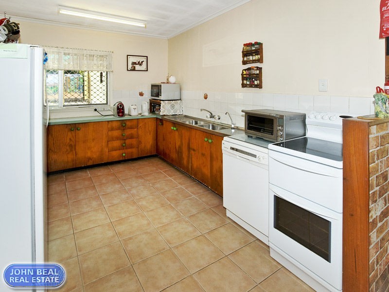 12 Brennan Road, Scarborough QLD 4020