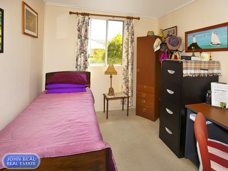 12 Brennan Road, Scarborough QLD 4020