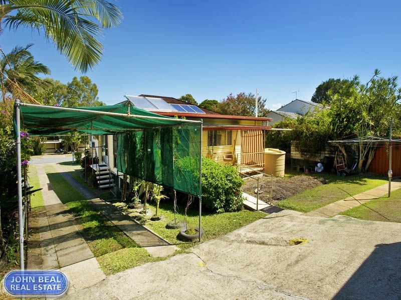 12 Brennan Road, Scarborough QLD 4020