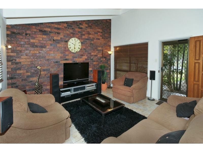 6 Finnegan Street, Rothwell QLD 4022