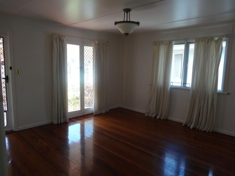 15 Utalong Street, Deagon QLD 4017