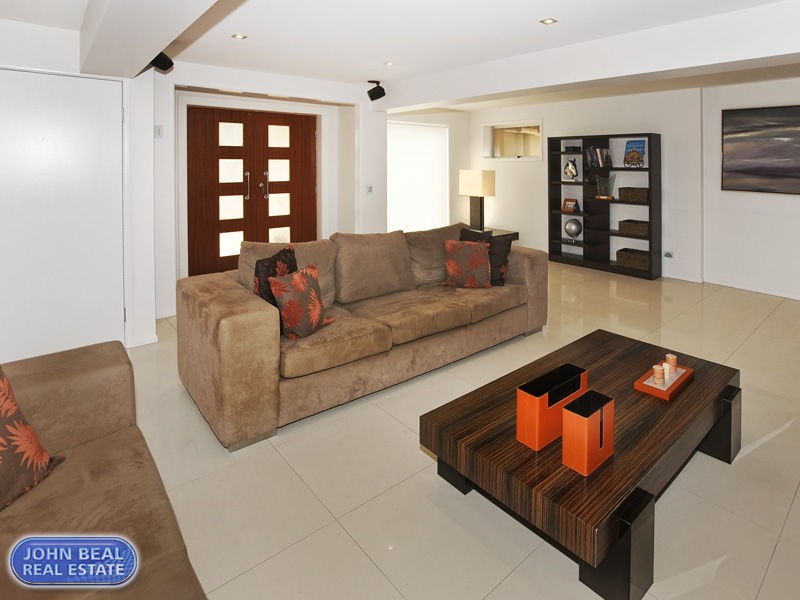 29 Murphy Street, Scarborough QLD 4020