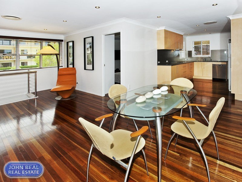 29 Murphy Street, Scarborough QLD 4020