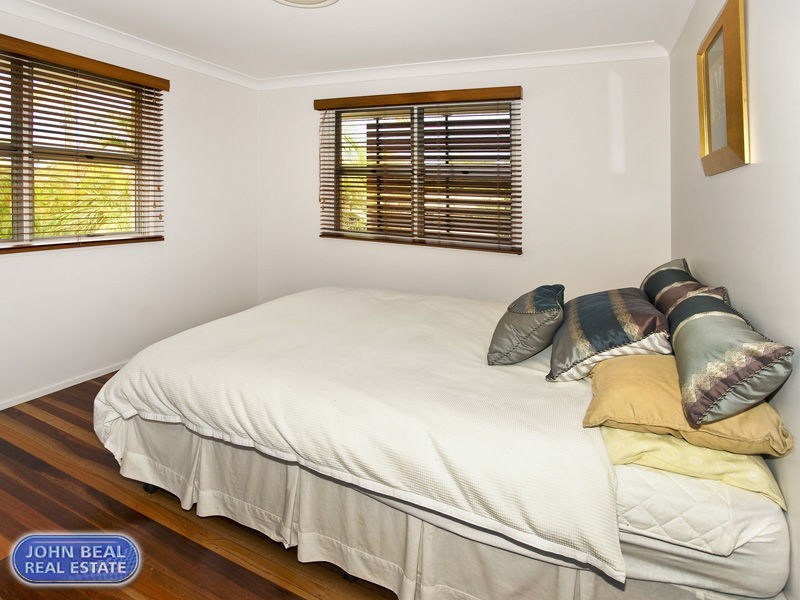 29 Murphy Street, Scarborough QLD 4020