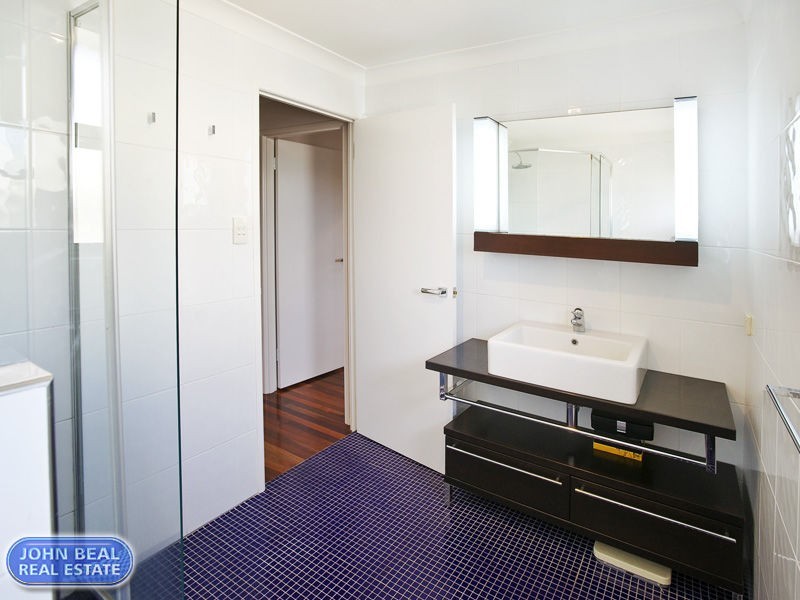 29 Murphy Street, Scarborough QLD 4020