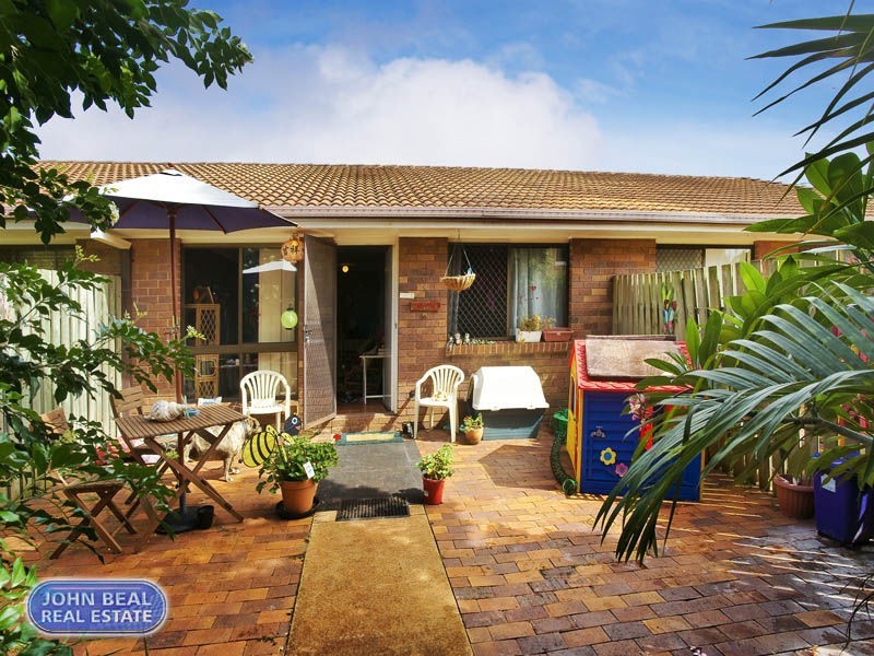 2/9 Queen Street, Scarborough QLD 4020