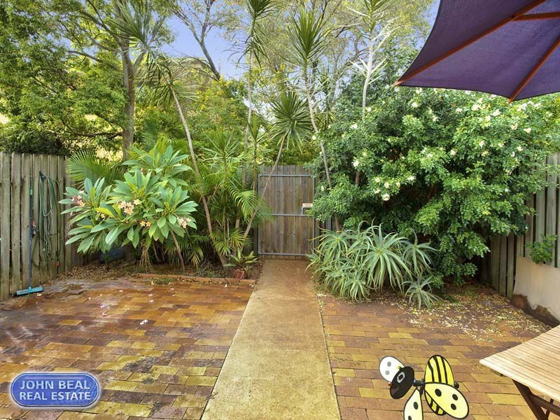 2/9 Queen Street, Scarborough QLD 4020