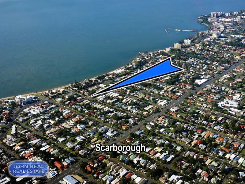 2/9 Queen Street, Scarborough QLD 4020