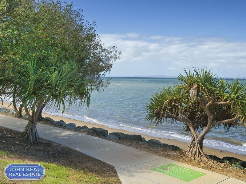 4/10 Caroline Street, Woody Point QLD 4019