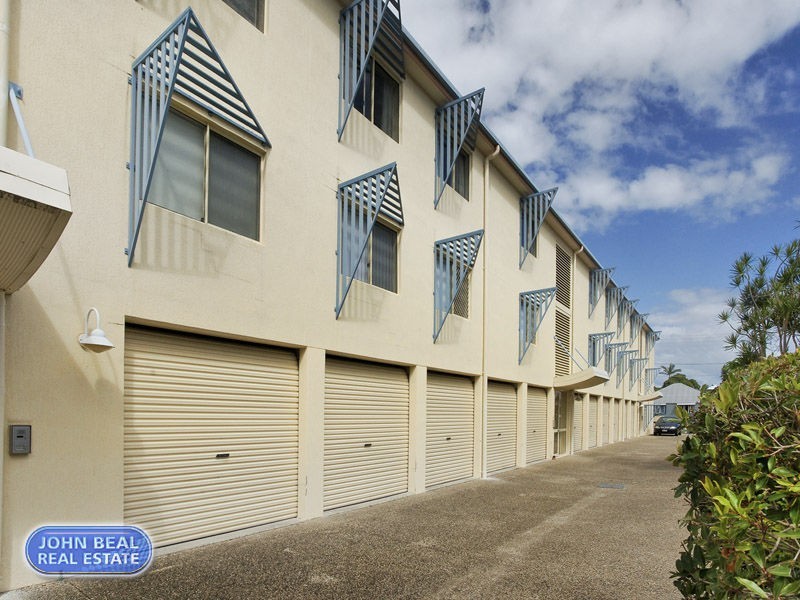 4/10 Caroline Street, Woody Point QLD 4019