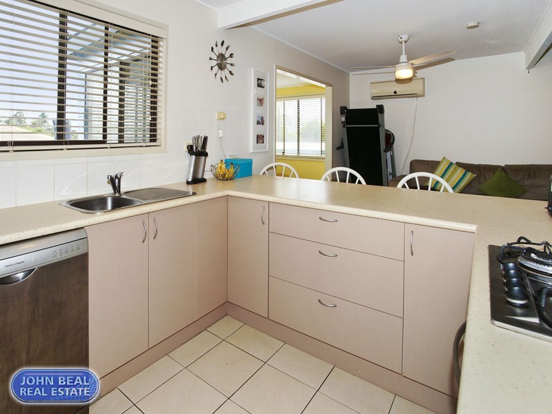 22 Houghton Avenue, Redcliffe QLD 4020