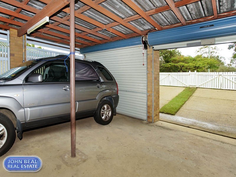 22 Houghton Avenue, Redcliffe QLD 4020