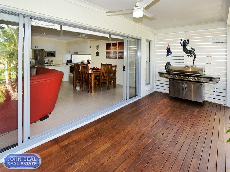 147a Scarborough Road, Redcliffe QLD 4020