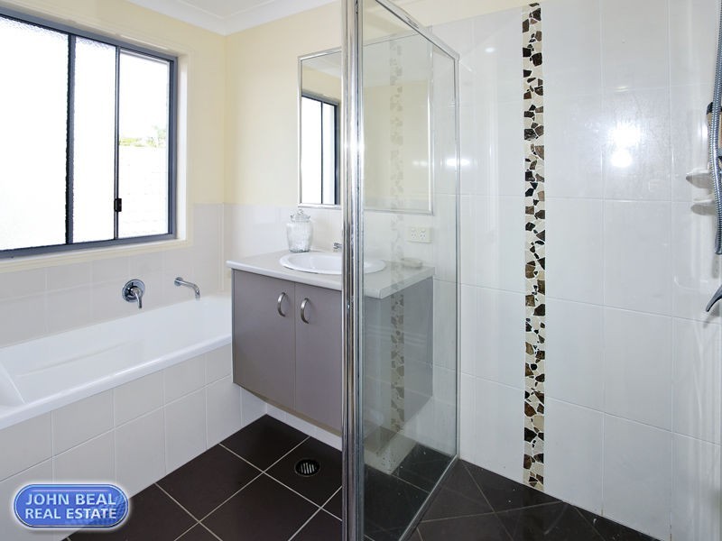 147a Scarborough Road, Redcliffe QLD 4020