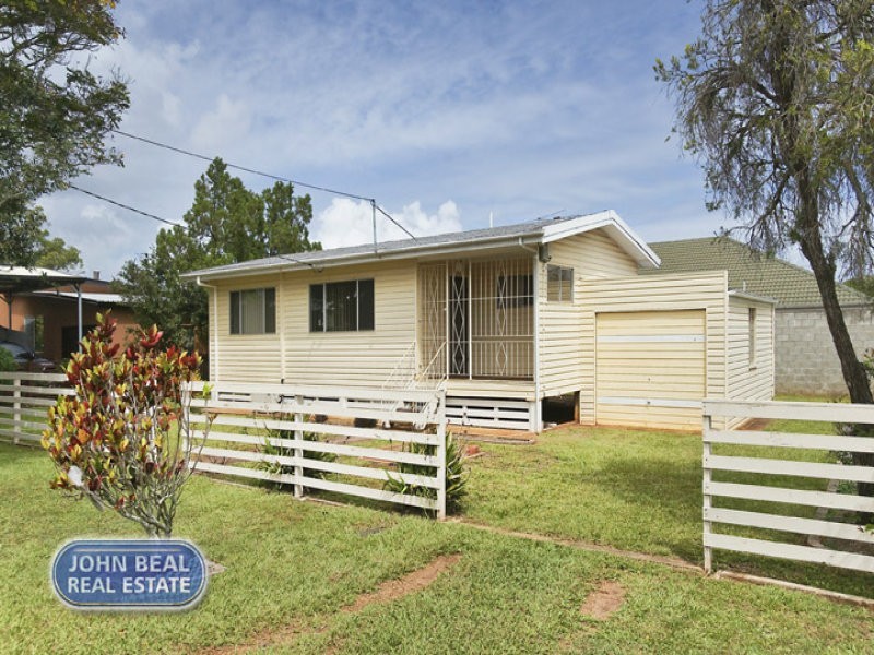 81 Arthur Street, Woody Point QLD 4019