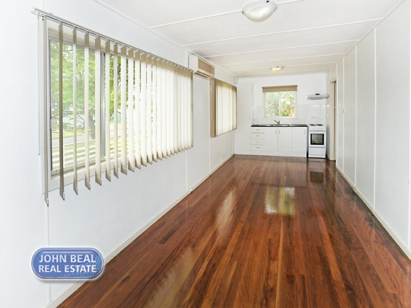 81 Arthur Street, Woody Point QLD 4019