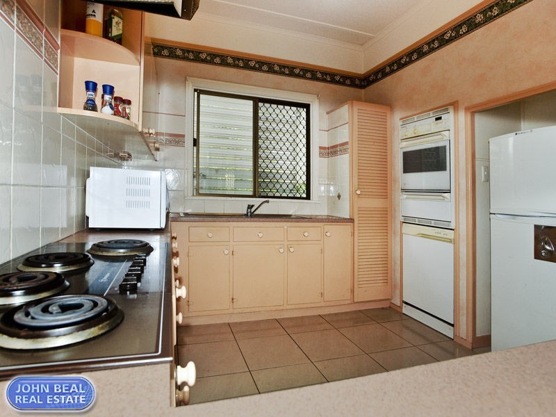 154 Anzac Avenue, Redcliffe QLD 4020
