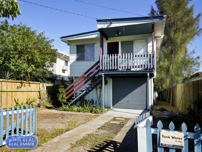 41 Sportsground Street, Redcliffe QLD 4020