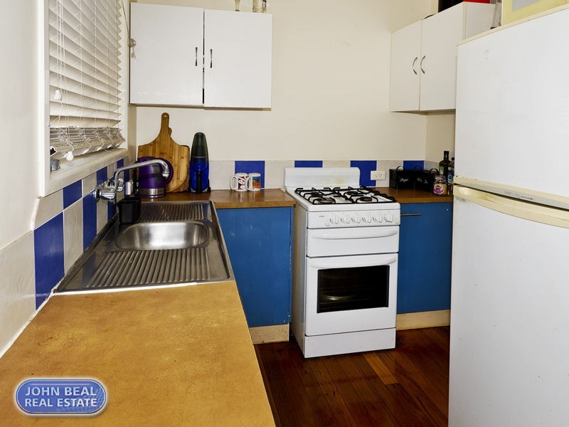 41 Sportsground Street, Redcliffe QLD 4020