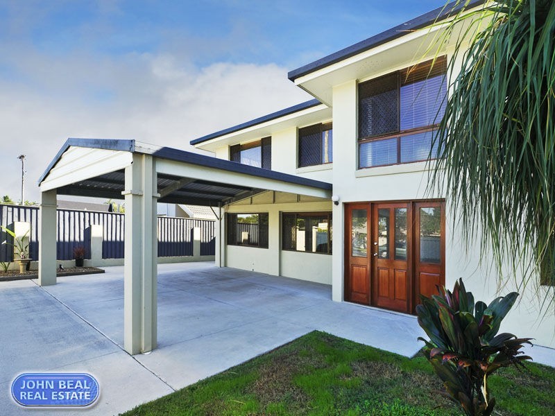 94 Griffith Road, Scarborough QLD 4020