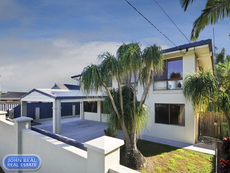 94 Griffith Road, Scarborough QLD 4020