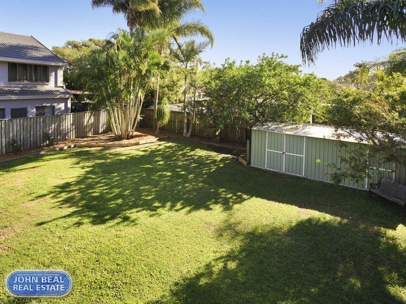 94 Griffith Road, Scarborough QLD 4020