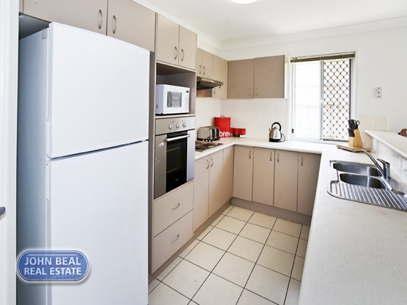 33 Amity Drive, Rothwell QLD 4022