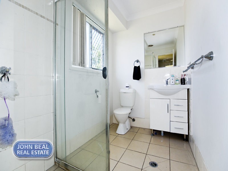 33 Amity Drive, Rothwell QLD 4022