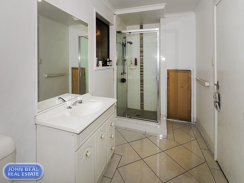 134 Anzac Avenue, Redcliffe QLD 4020