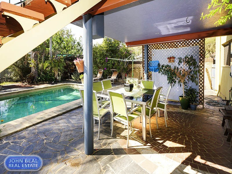 134 Anzac Avenue, Redcliffe QLD 4020