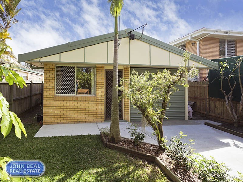29 Livermore Street, Redcliffe QLD 4020