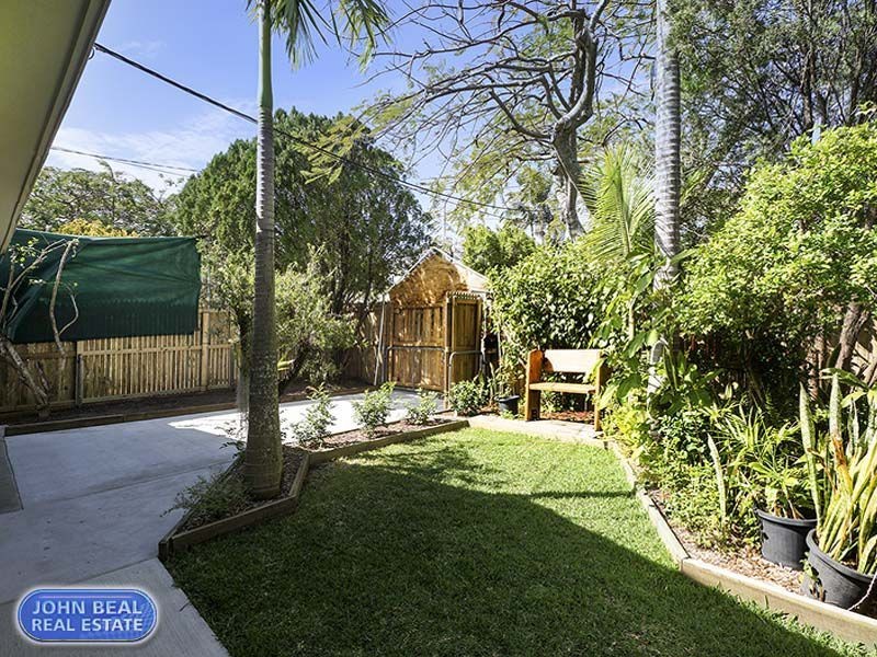 29 Livermore Street, Redcliffe QLD 4020