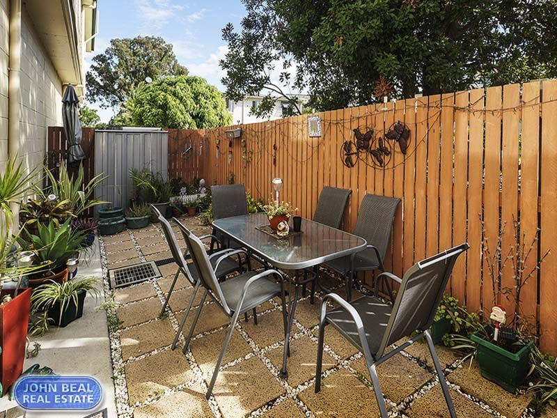 2/5 Cornelius Street, Clontarf QLD 4019