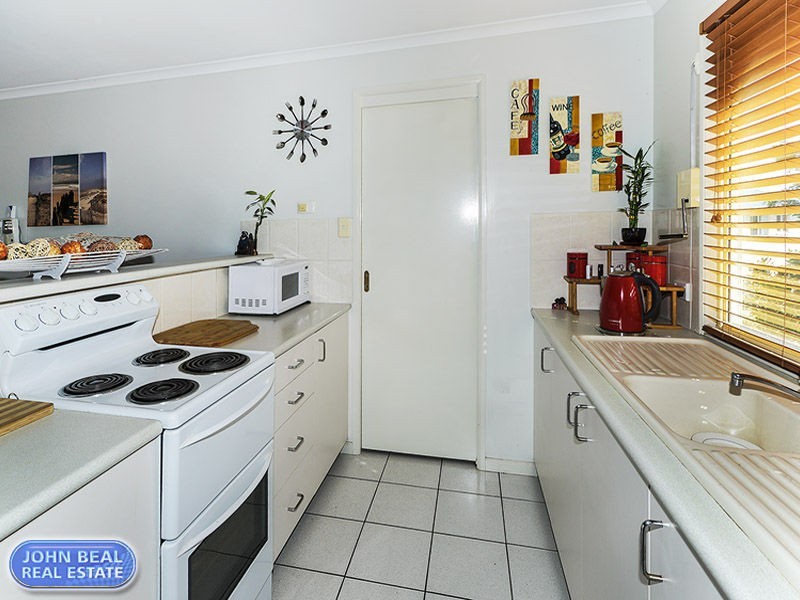 2/5 Cornelius Street, Clontarf QLD 4019