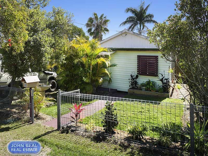 42 Pearl Street, Scarborough QLD 4020