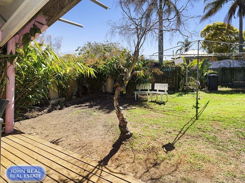 42 Pearl Street, Scarborough QLD 4020